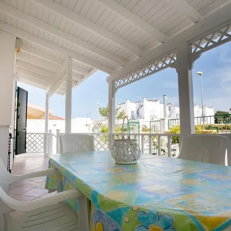 Holiday home Nisia Torre Lapillo